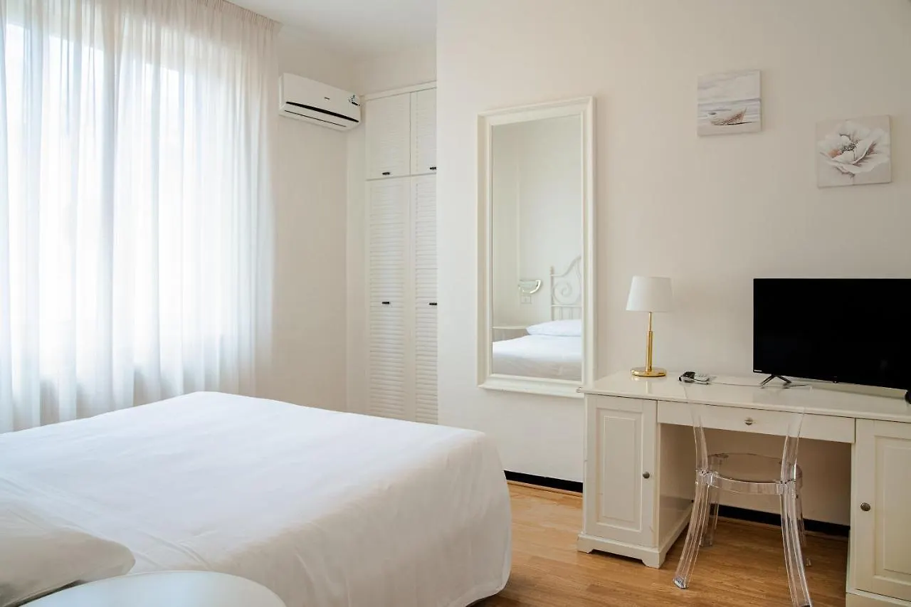***  Hotel La Capannina Genoa Italy